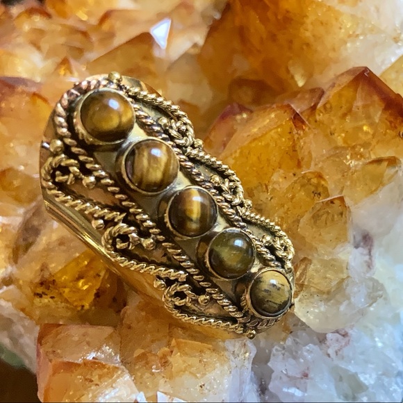 ⚡️ GOLD STONE CUFF RING ⚡️ - Picture 3 of 4